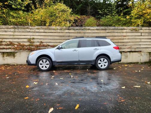 2013 Subaru Outback 3.6R Limited