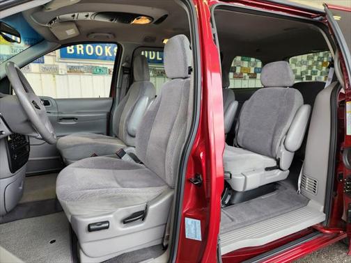 2003 Ford Windstar SE
