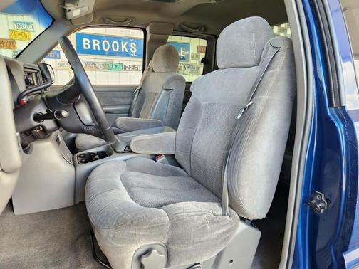 Indigo Blue Metallic 2000 Chevrolet Silverado 1500 LS Extended Cab