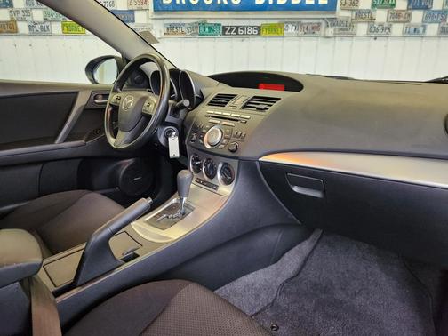 2011 Mazda Mazda3 i Touring