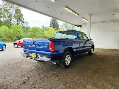 Arrival Blue Metallic 2004 Chevrolet Silverado 1500 Work Truck