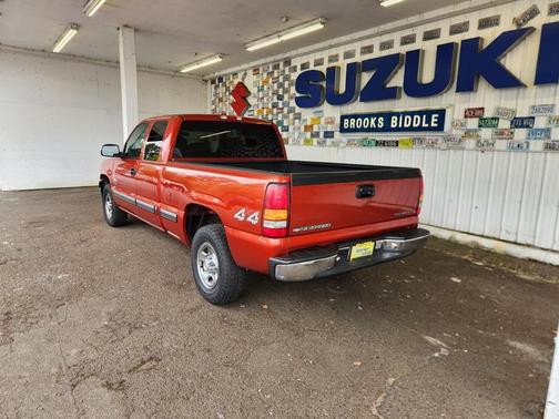 Sunset Orange Metallic 2001 Chevrolet Silverado 1500 LS Extended Cab