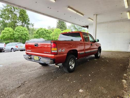 Sunset Orange Metallic 2001 Chevrolet Silverado 1500 LS Extended Cab