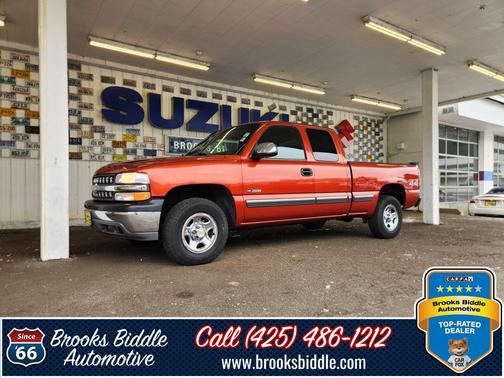 Sunset Orange Metallic 2001 Chevrolet Silverado 1500 LS Extended Cab