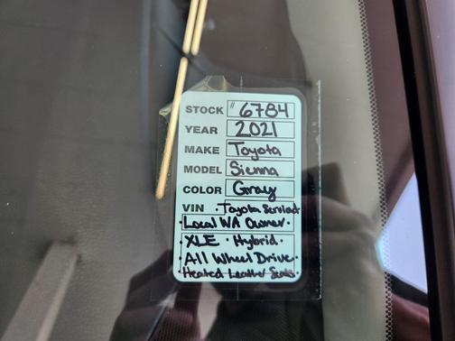 2021 Toyota Sienna XLE 7 Passenger