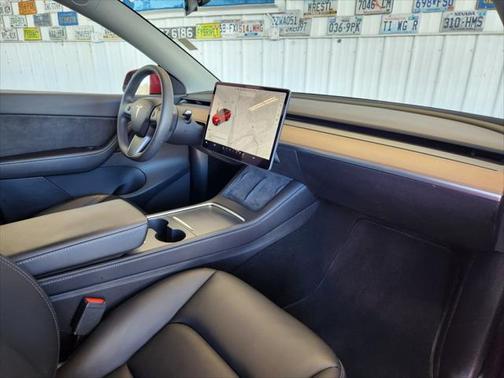 2022 Tesla Model Y Long Range Dual Motor All-Wheel Drive