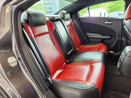 Granite Pearlcoat 2017 Dodge Charger SXT