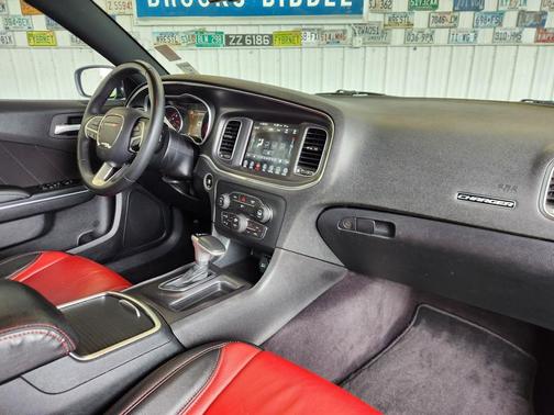 Granite Pearlcoat 2017 Dodge Charger SXT