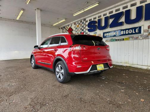 Crimson Red 2017 Kia Niro EX