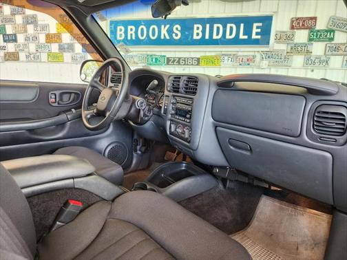 2003 Chevrolet S-10 Base