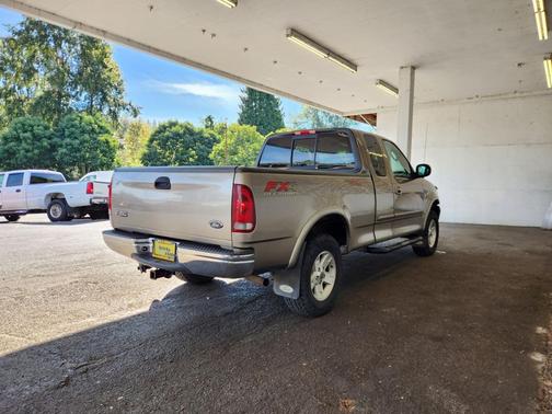 Arizona Beige Metallic 2003 Ford F-150 Lariat SuperCab