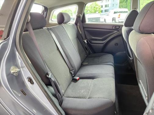 2006 Toyota Matrix Base