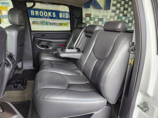 2006 Chevrolet Silverado 3500 LT Crew Cab