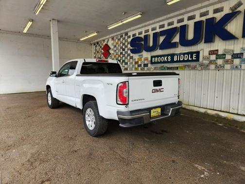 Summit White 2016 GMC Canyon SLE