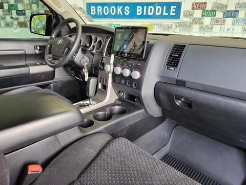 Silver Sky Metallic 2010 Toyota Tundra SR5