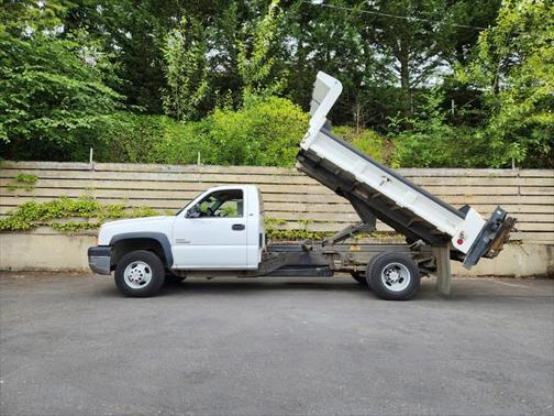 2004 Chevrolet Silverado 3500 Work Truck