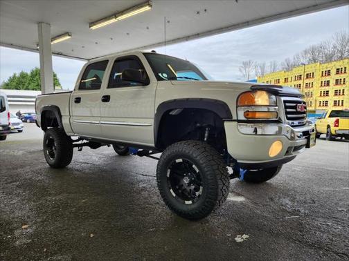 2005 GMC Sierra 1500 SLT Crew Cab