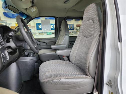 2005 Chevrolet Express 3500 Base