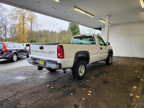 2006 Chevrolet Silverado 2500 Work Truck