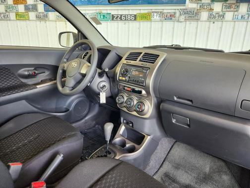 2013 Scion xD 10 Series