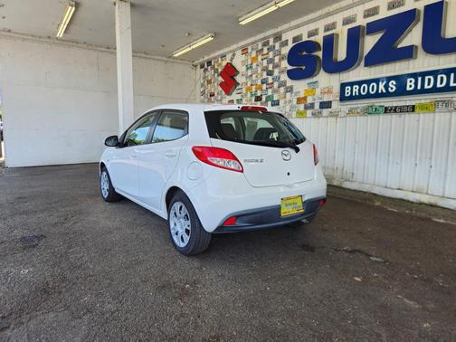 Crystal White Pearl 2012 Mazda Mazda2 Sport