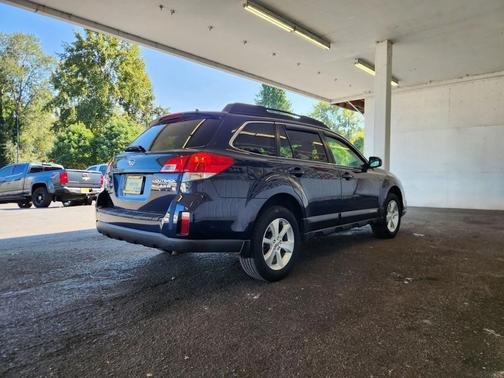2013 Subaru Outback 3.6R Limited