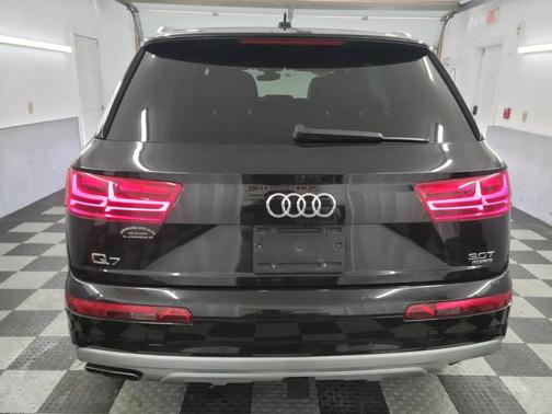 2017 Audi Q7 3.0T Premium