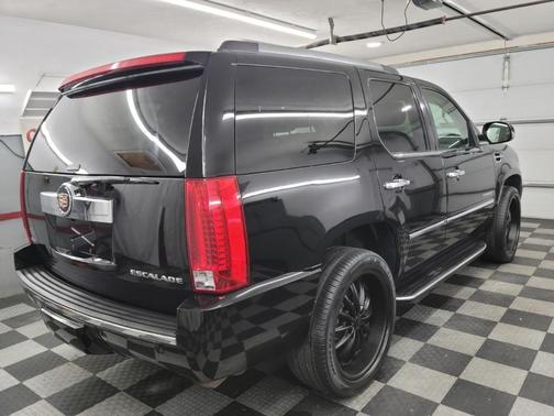 2009 Cadillac Escalade Base