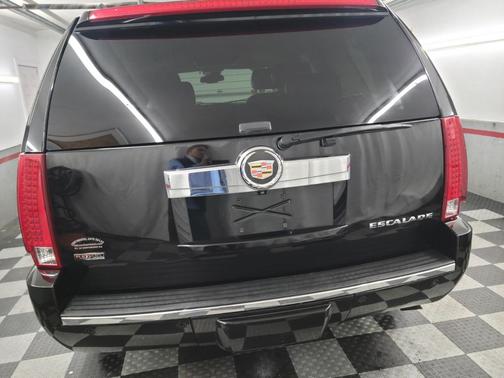 2009 Cadillac Escalade Base