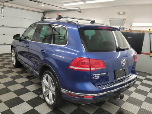 2017 Volkswagen Touareg V6 Executive