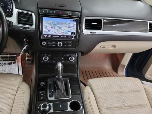 2017 Volkswagen Touareg V6 Executive