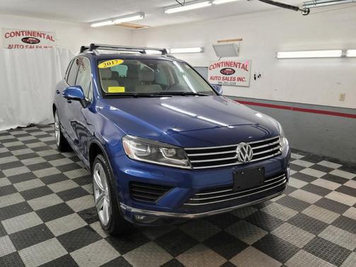 2017 Volkswagen Touareg V6 Executive