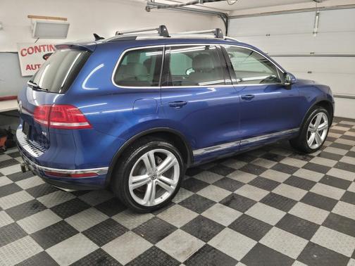 2017 Volkswagen Touareg V6 Executive