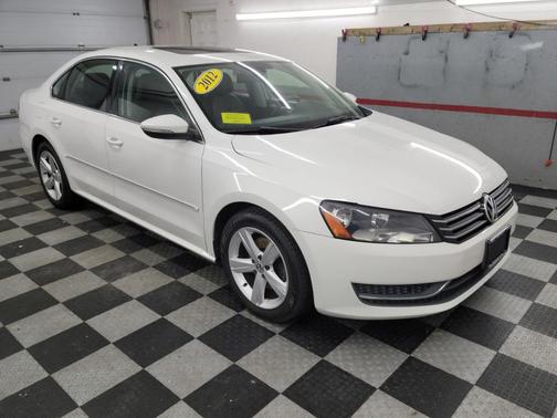 2012 Volkswagen Passat 2.5 SE