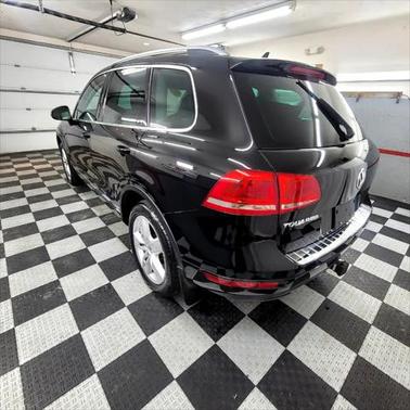 2012 Volkswagen Touareg VR6 Lux