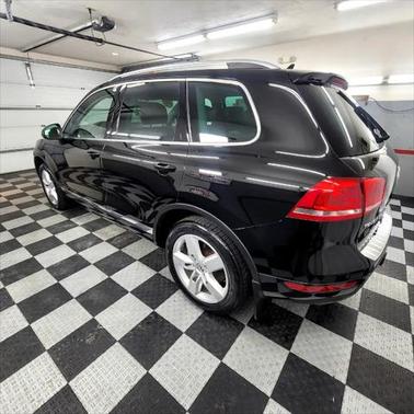 2012 Volkswagen Touareg VR6 Lux
