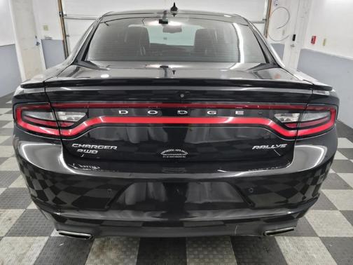 2015 Dodge Charger SXT