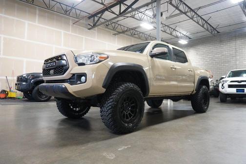 2019 Toyota Tacoma SR