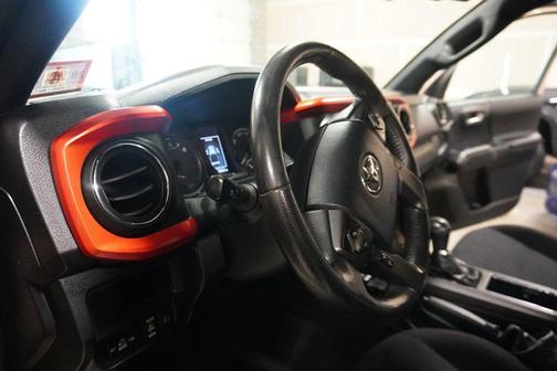 2019 Toyota Tacoma SR