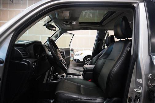 Classic Silver Metallic 2018 Toyota 4Runner SR5 Premium