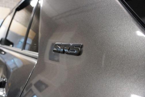 Magnetic Gray Metallic 2018 Toyota 4Runner SR5 Premium