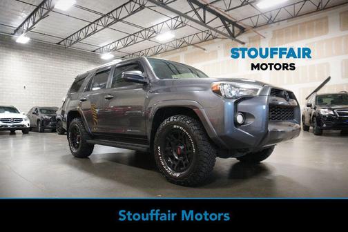 Magnetic Gray Metallic 2018 Toyota 4Runner SR5 Premium