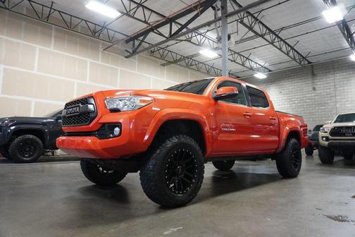 2017 Toyota Tacoma TRD Sport