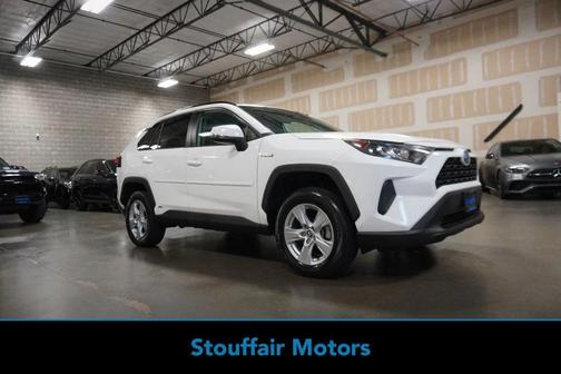 Super White 2019 Toyota RAV4 Hybrid LE