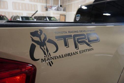 2017 Toyota Tacoma SR