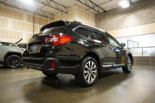 2018 Subaru Outback 2.5i Touring