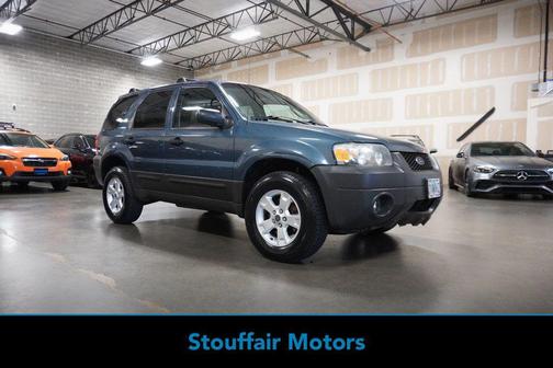 Norsea Blue Metallic 2005 Ford Escape XLT
