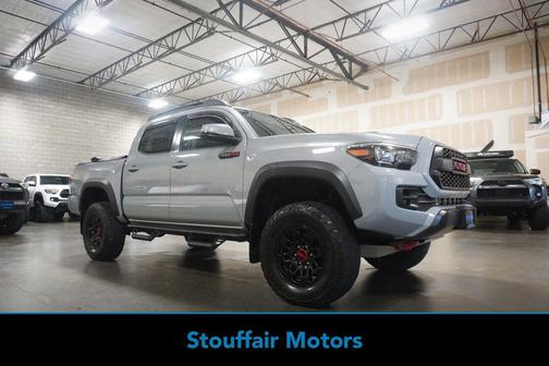 2017 Toyota Tacoma SR