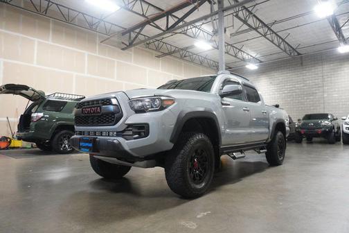 2017 Toyota Tacoma SR