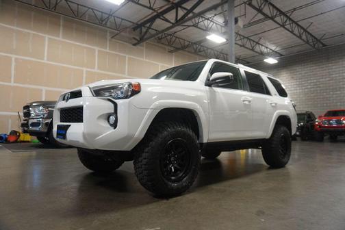 2019 Toyota 4Runner SR5